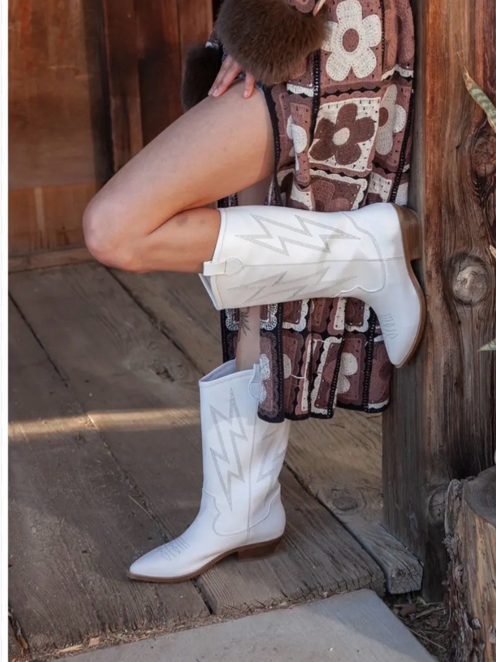 Dirty Laundry White Western Lace-Up Cowboy Boots